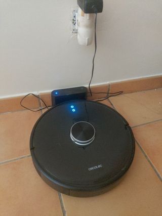 Robot aspirador CONGA 4490 CECOTEC de segunda mano por 100 EUR en Meco en  WALLAPOP