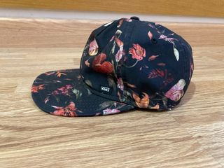 gorra vans de flores