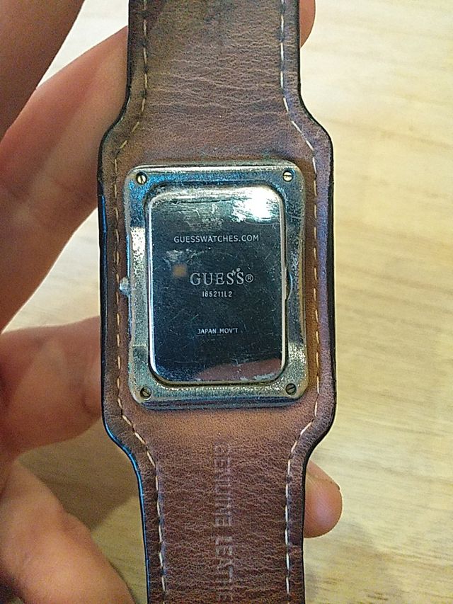 Reloj Guess de cuero/piel