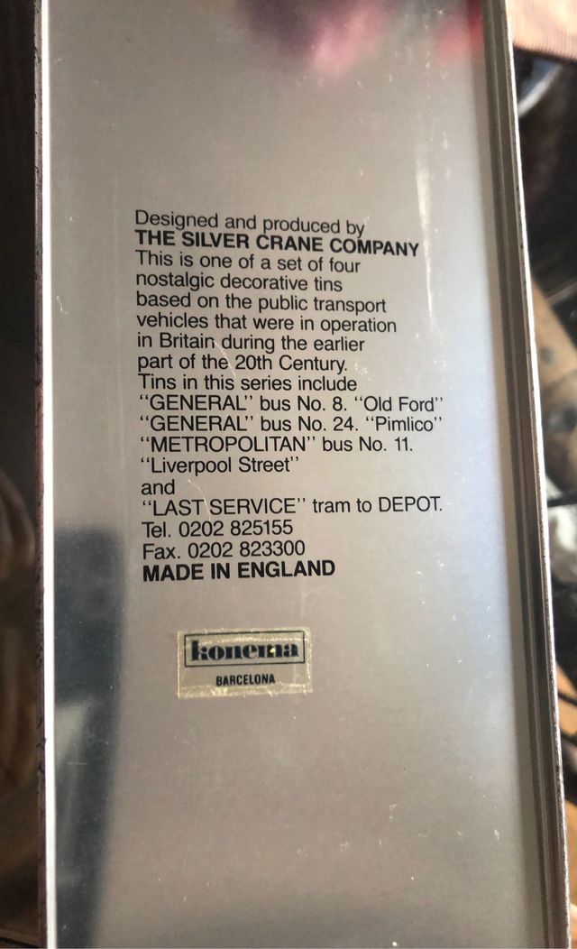 Autobús caja metálica