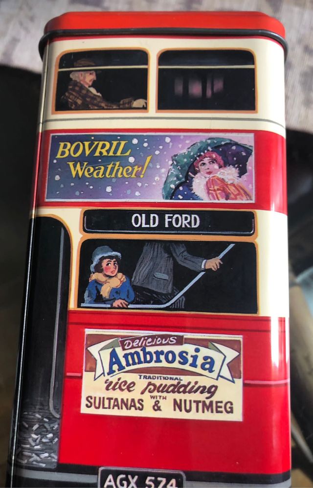 Autobús caja metálica