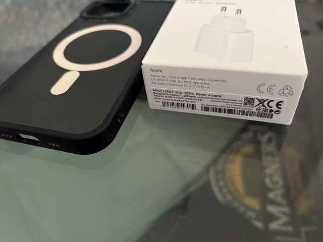 Custodia per iPhone 12 Pro+caricatore USB - C originale