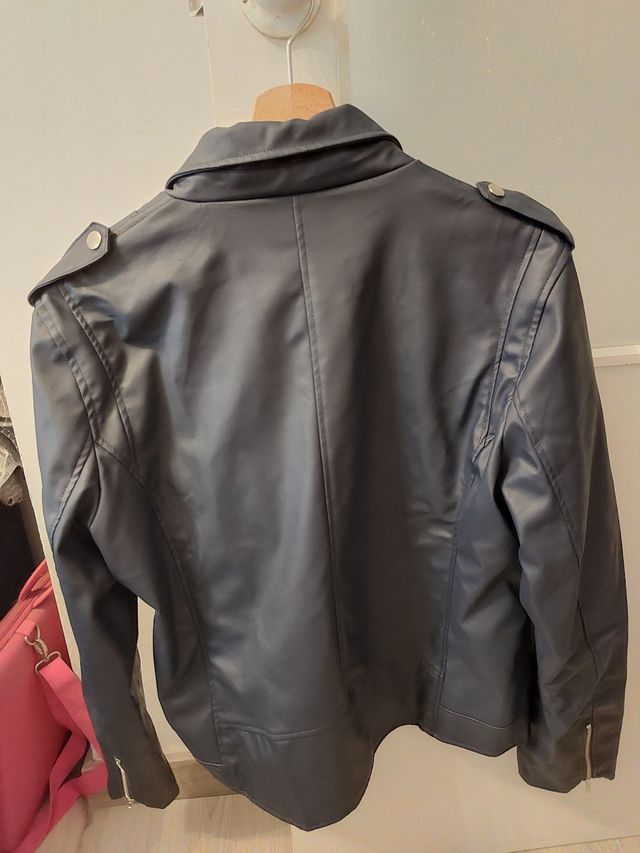 Chaqueta polipiel azul marino mujer