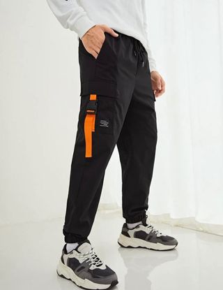 Pantalón Jogger Shein de segunda mano por 10 EUR en Salamanca en WALLAPOP