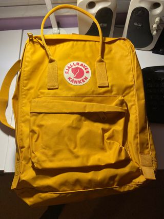 Mochila Kanken de segunda mano por 80 EUR en Mollet del Vallès en WALLAPOP