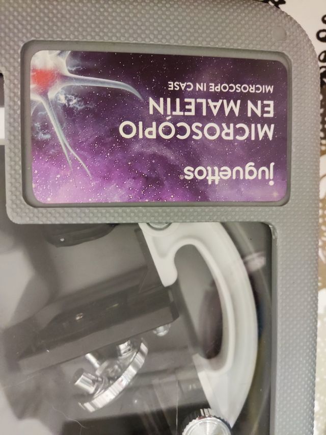 microscopio con 30 accesorios