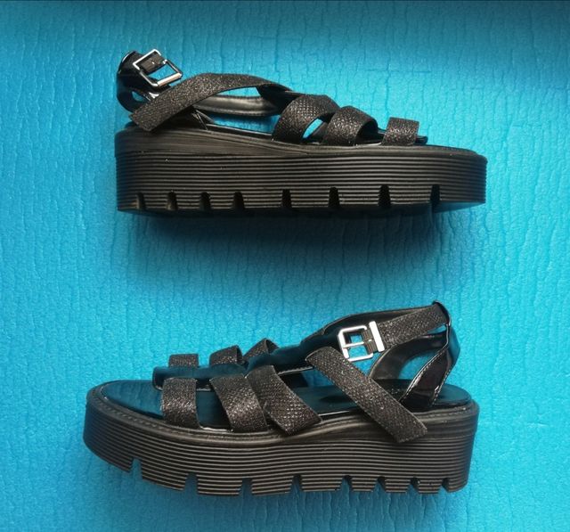 Sandalo  nero Alesya Tg 39