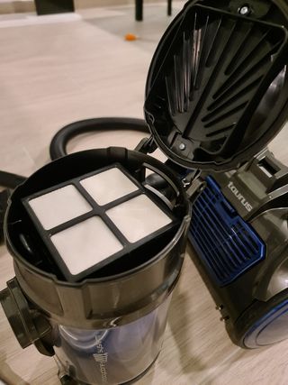 Aspirador sin bolsa Taurus EXEO 2500 (poco uso). de segunda mano por 45 EUR  en Reus en WALLAPOP