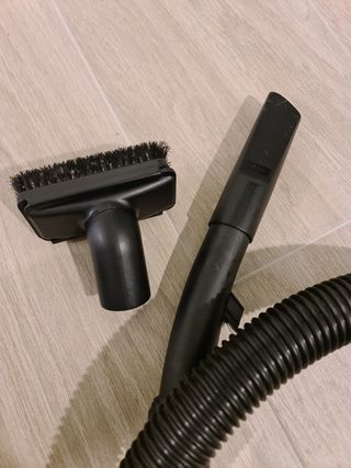 Aspirador sin bolsa Taurus EXEO 2500 (poco uso). de segunda mano por 45 EUR  en Reus en WALLAPOP