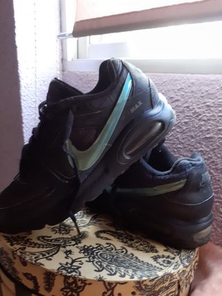 Deportivas NIKE AIR MAX TALLA 40 de segunda mano por 15 EUR en Coslada en  WALLAPOP