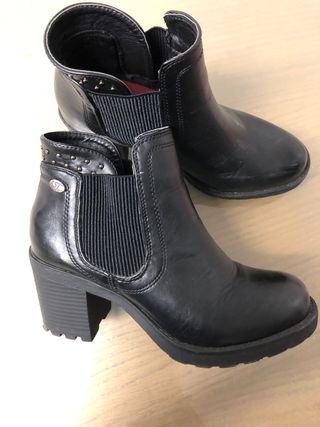 Botines número 36 de segunda mano por 20 EUR en León en WALLAPOP