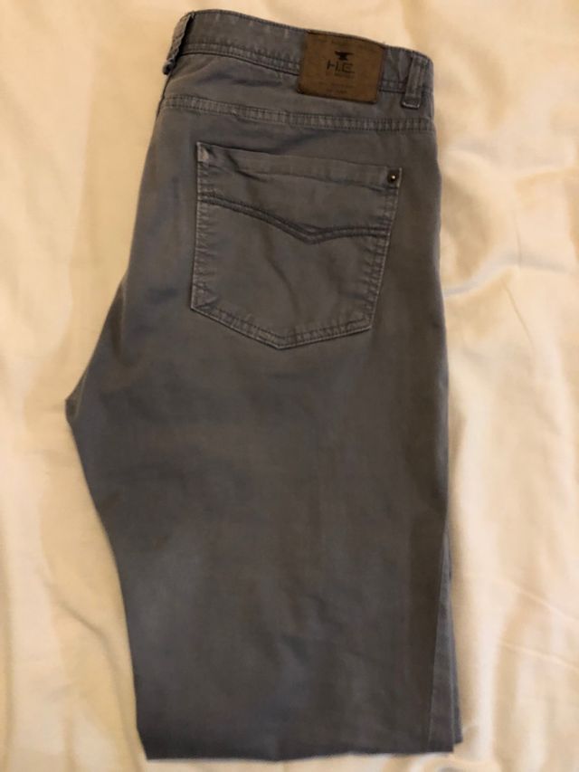 Pantalón chino HE Mango gris