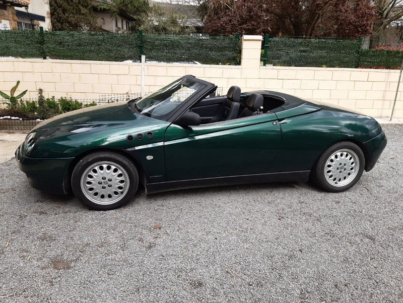 Alfa Romeo Spider 1998 - foto 1