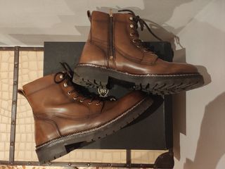 Botas hombre Massimo Dutti de segunda mano por 45 EUR en Barcelona en  WALLAPOP