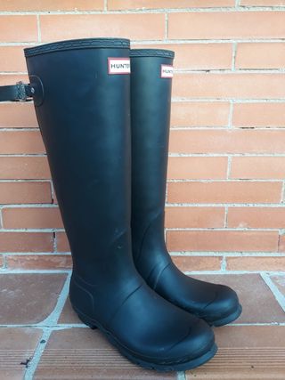 Botas Hunter 39 de segunda mano por 50 EUR en Valladolid en WALLAPOP