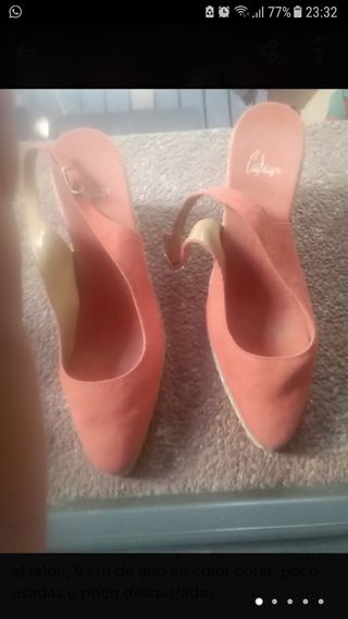 Alpargatas de cuña alta Castañer de segunda mano por 15 EUR en Sant Cugat  del Vallès en WALLAPOP