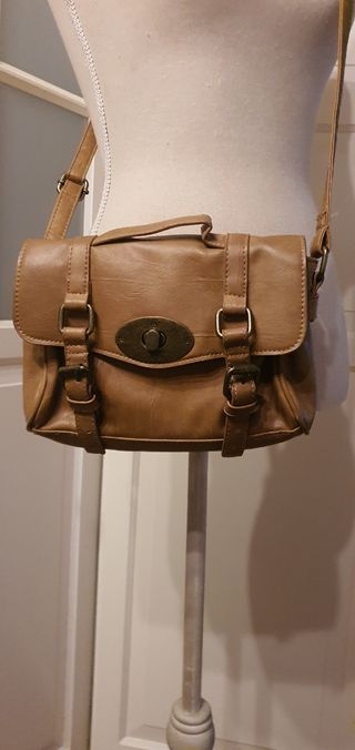 Bolso piel sintética Bijou Brigitte de segunda mano por 4,5 EUR en Ejea de  los Caballeros en WALLAPOP