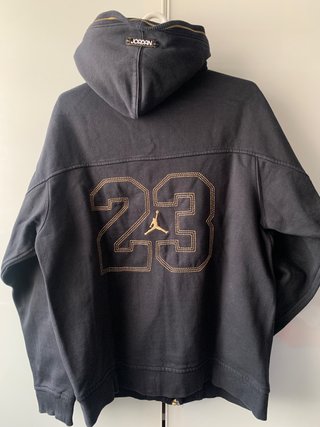 Chandal completo Gold Edition Jordan Black de segunda mano por 140 EUR en  Córdoba en WALLAPOP