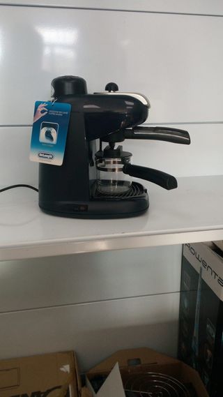 Cafetera DELONGHI EC7.1 de segunda mano por 45 EUR en Mocejón en WALLAPOP