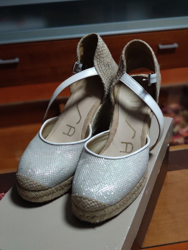 Sandalias de cuña Unisa