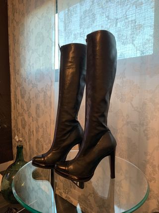 Botas altasN 35 FARRUTX de segunda mano por 35 EUR en San Sebastián de Los  Reyes en WALLAPOP
