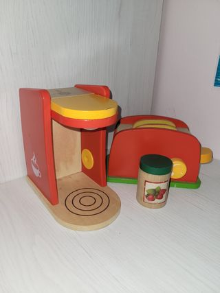 Juguete de madera LIDL cafetera + tostadora de segunda mano por 5 EUR en  Sevilla en WALLAPOP