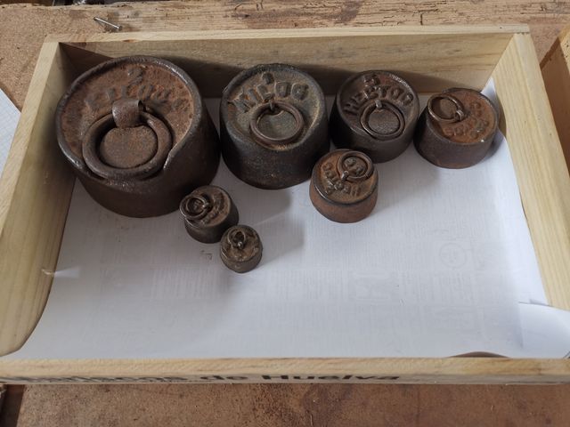 pesas balanza o peso,hierro o bronce