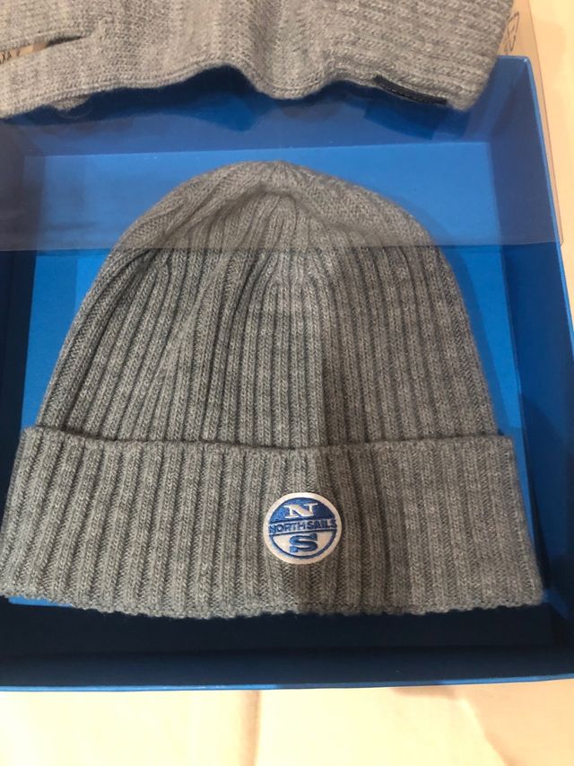 Gorro y guantes de lana North Sails