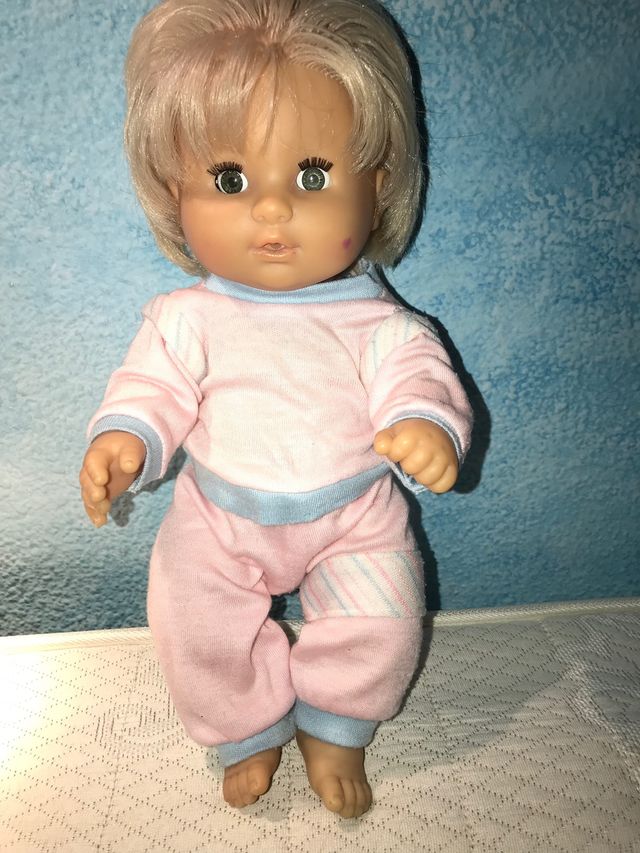 Tres Nenucos x 10€.