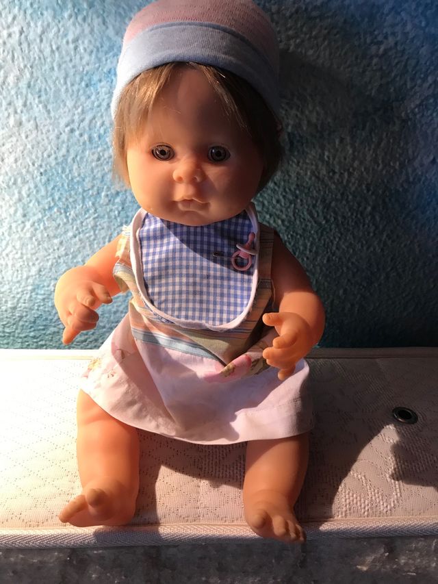 Tres Nenucos x 10€.