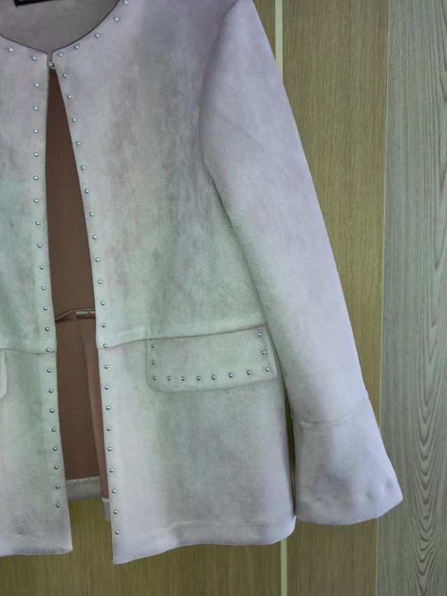 Chaqueta antelina color rosa talla 38 Sfera