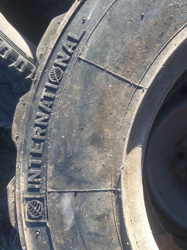 rueda neumático maquinarias mini