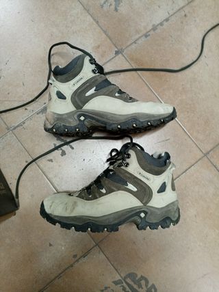 Botas montaña Columbia mujer 41 de segunda mano por 50 EUR en Murcia en  WALLAPOP