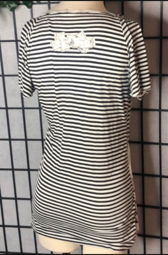 camiseta desigual talla M