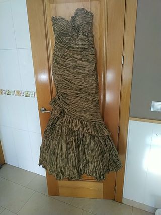 Vestido de fiesta de diseñadora Paqui Diaz de segunda mano por 200 EUR en  Córdoba en WALLAPOP