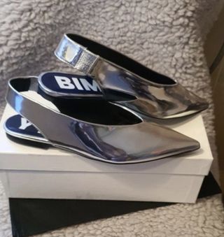 Zapatos Bimba y Lola nuevos piel de segunda mano por 63 EUR en Torrelodones  en WALLAPOP
