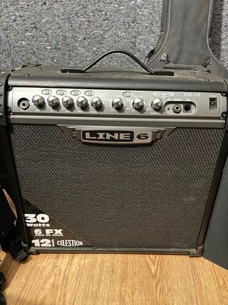 Amplificador Line 6 spider III 30w de segunda mano por 200 EUR en  Artziniega en WALLAPOP