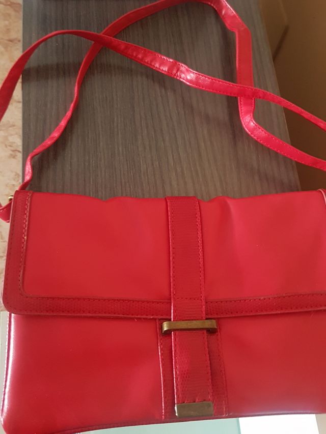 bolso rojo