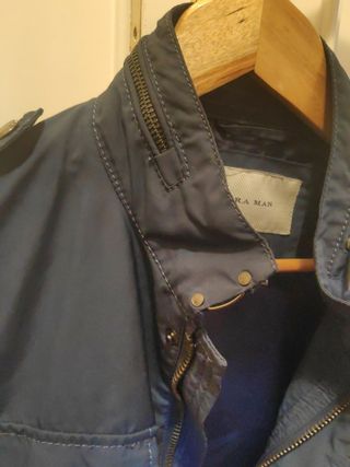 Chaqueta sahariana hombre azul marino Zara de segunda mano por 40 EUR en  Madrid en WALLAPOP