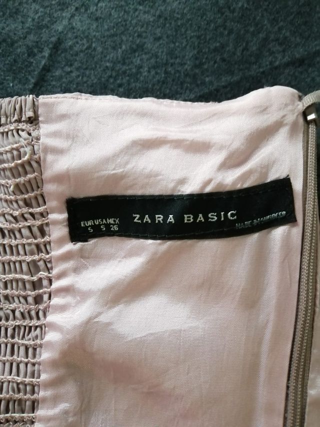 Vestido de Zara palabra de honor en tafetán T-S.