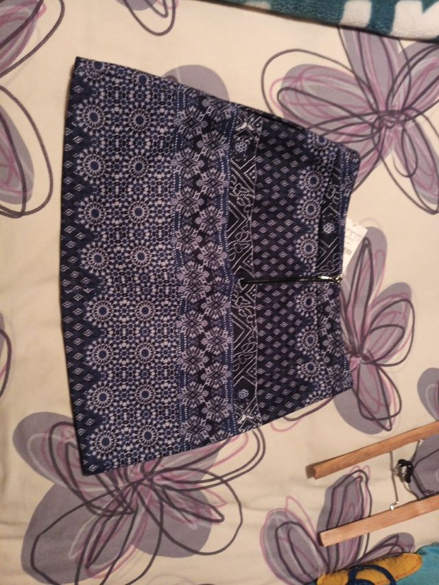 falda Stradivarius talla 38