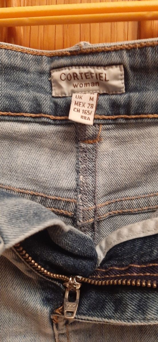 falda vaquera Cortefiel + jersey