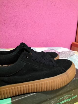 Zapatillas negras Coolway de segunda mano por 13 EUR en Torrent en WALLAPOP