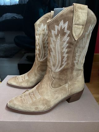 Botas camperas Alpe de segunda mano por 75 EUR en Oviedo en WALLAPOP