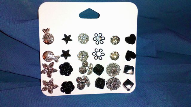 12 PENDIENTES DE BISUTERIA BARATOS