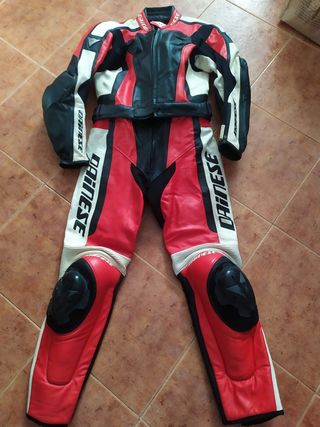 Mono de moto Dainese mujer de segunda mano en WALLAPOP
