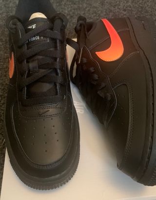 A estrenar Nike Air Force 1 de piel Original de segunda mano por 99 EUR en  Puerto del Rosario en WALLAPOP