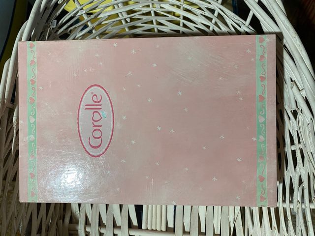 Corolle con maletín