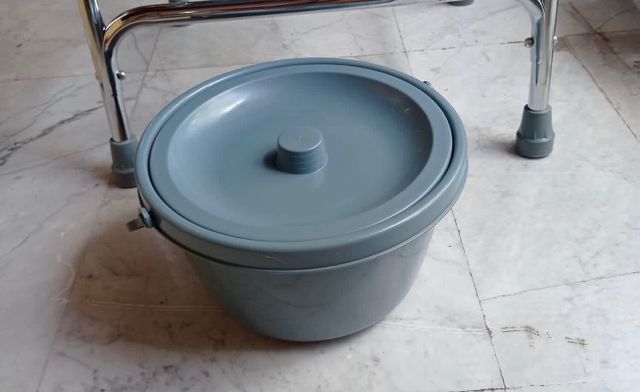 Inodoro para personas mayores