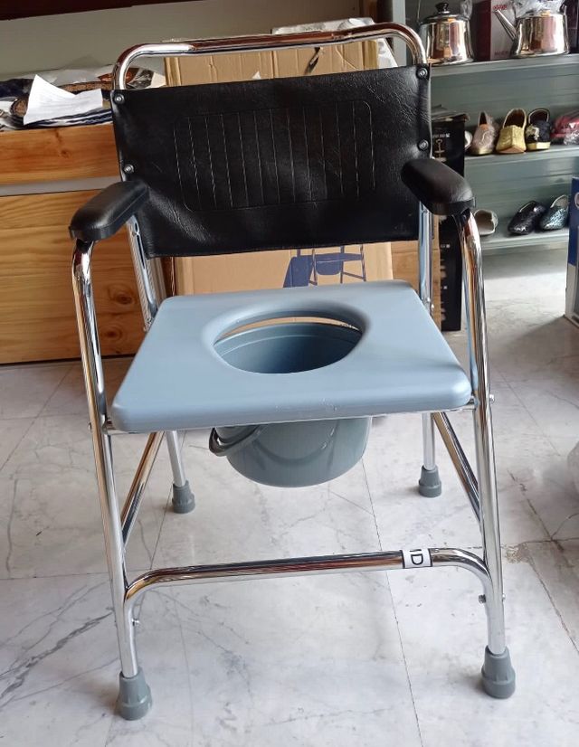 Inodoro para personas mayores